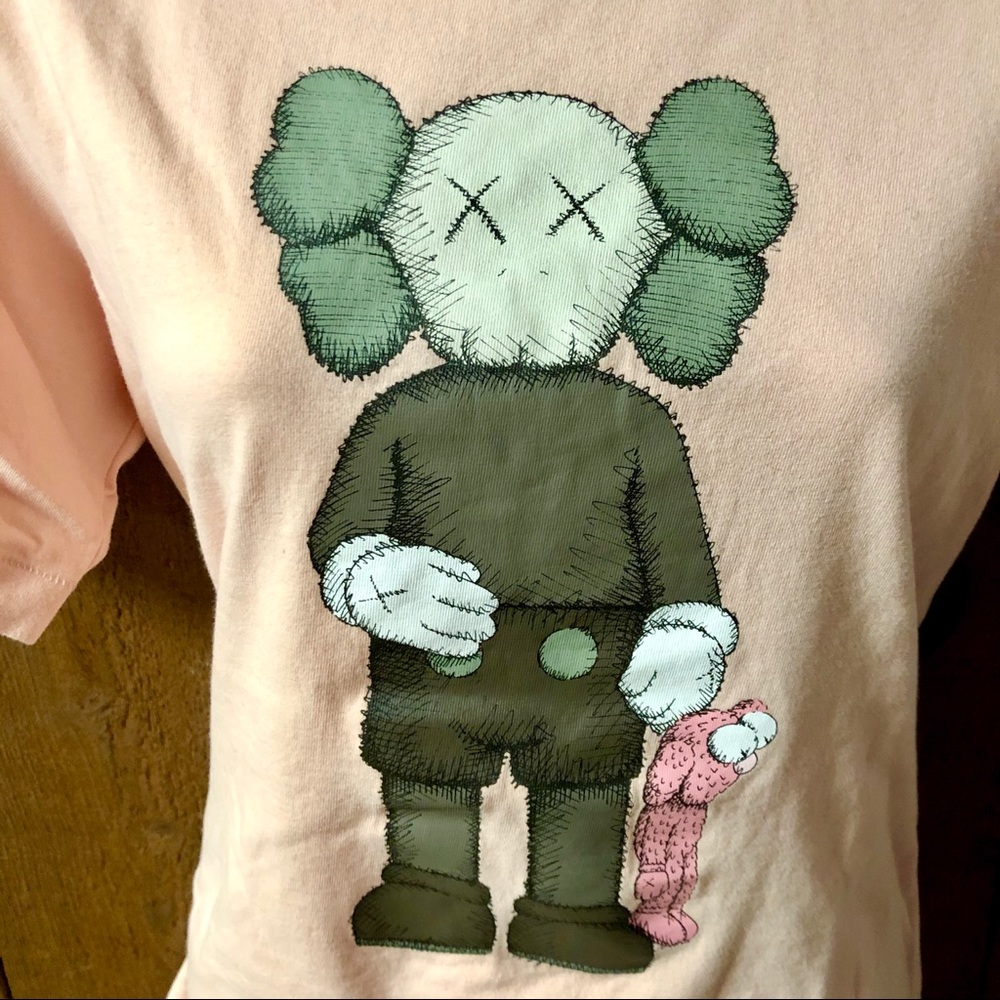 Uniqlo x KAWS Tee companion T or i ♥️ my wubby